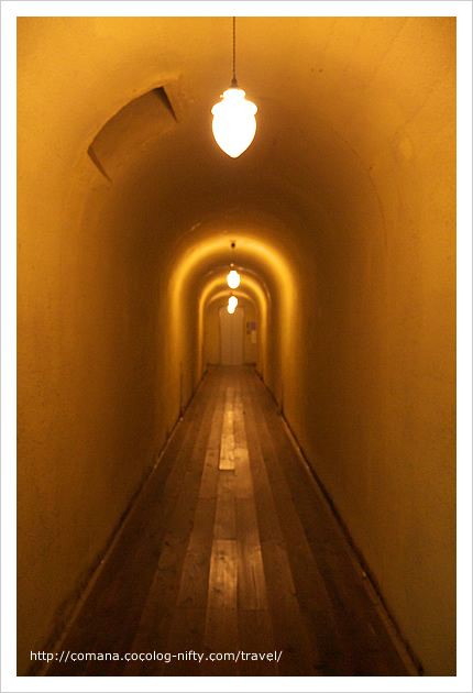 ジブリモデル説根拠の一つ、トンネルの廊下